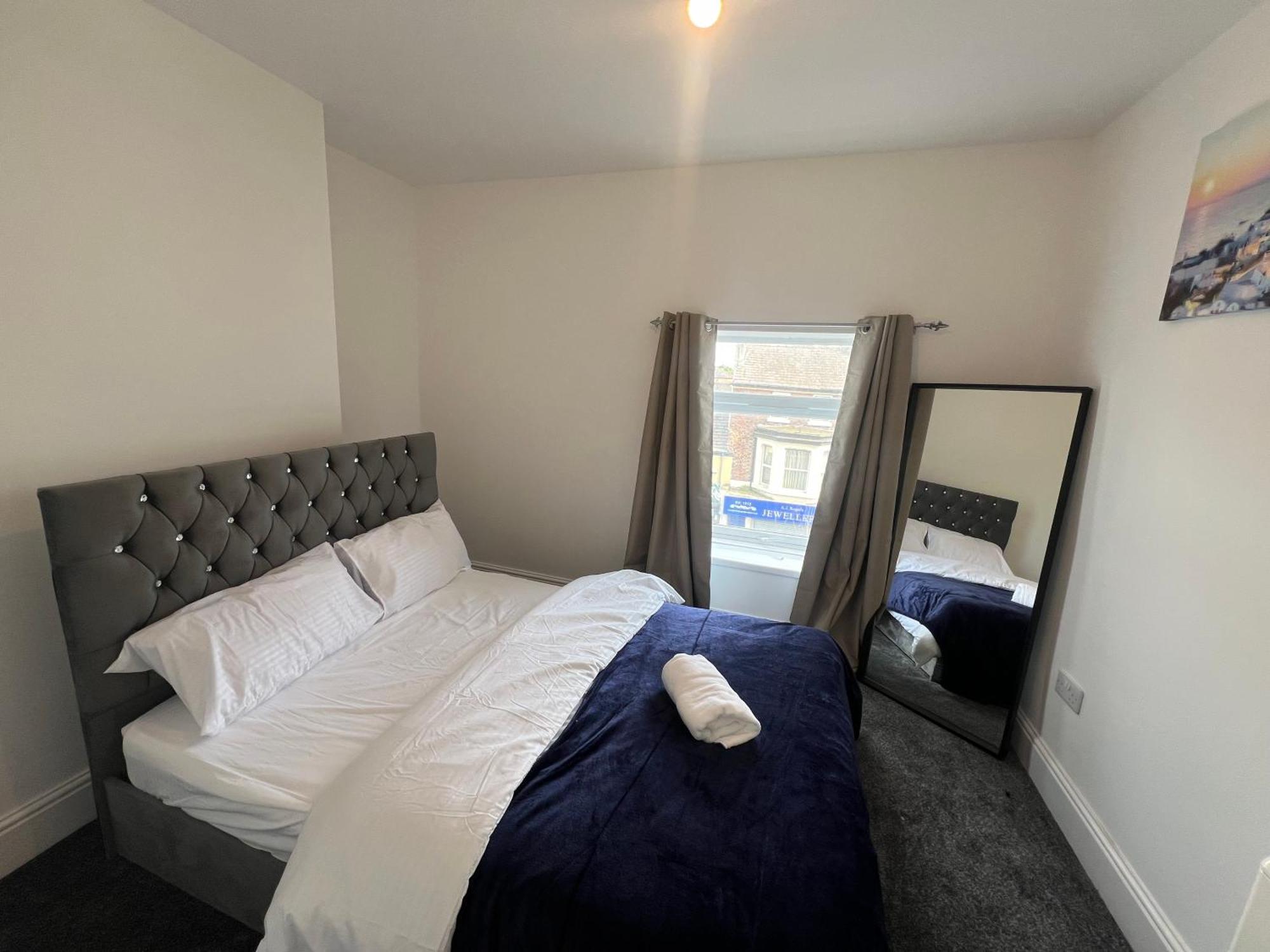 Beach House In Liverpool Waterloo Экстерьер фото